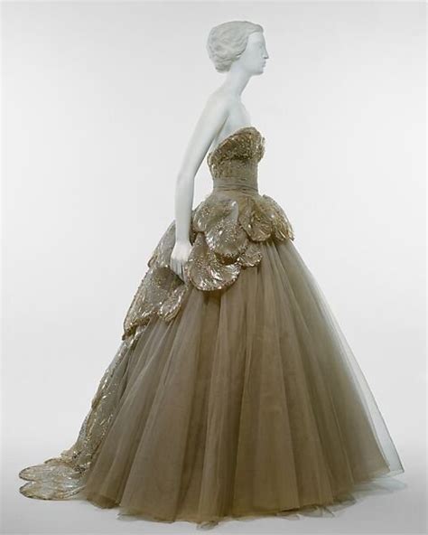 dior 1949 ball gown junon|dior venus dresses.